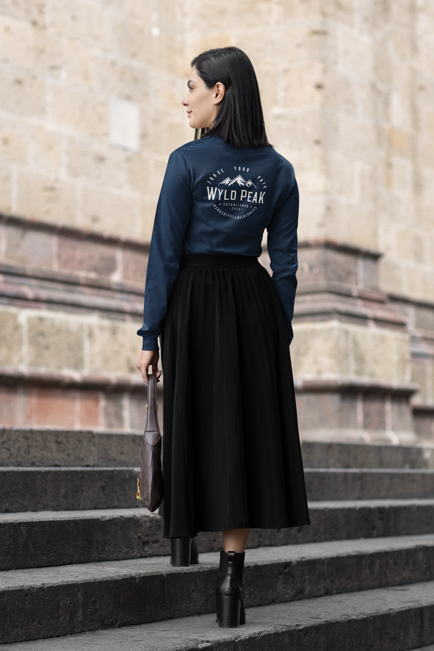 Classic Long Sleeve Cotton Tee – Durable Everyday Unisex Shirt