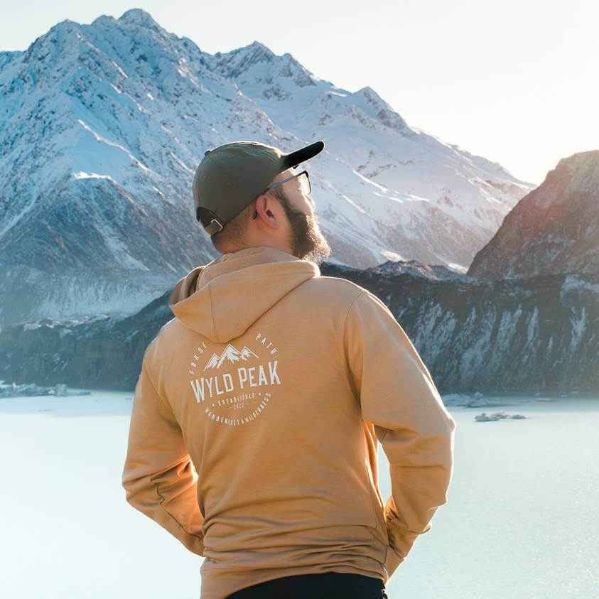 Classic Organic Cotton Hoodie – Unisex Fit for Everyday Comfort & Outdoor Layering