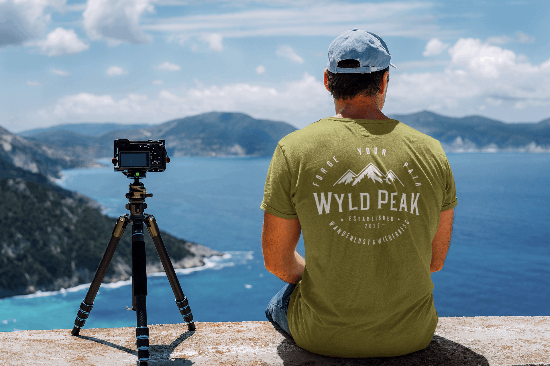 Classic Men's Organic Cotton T-Shirt – Soft & Sustainable Outdoor Tee