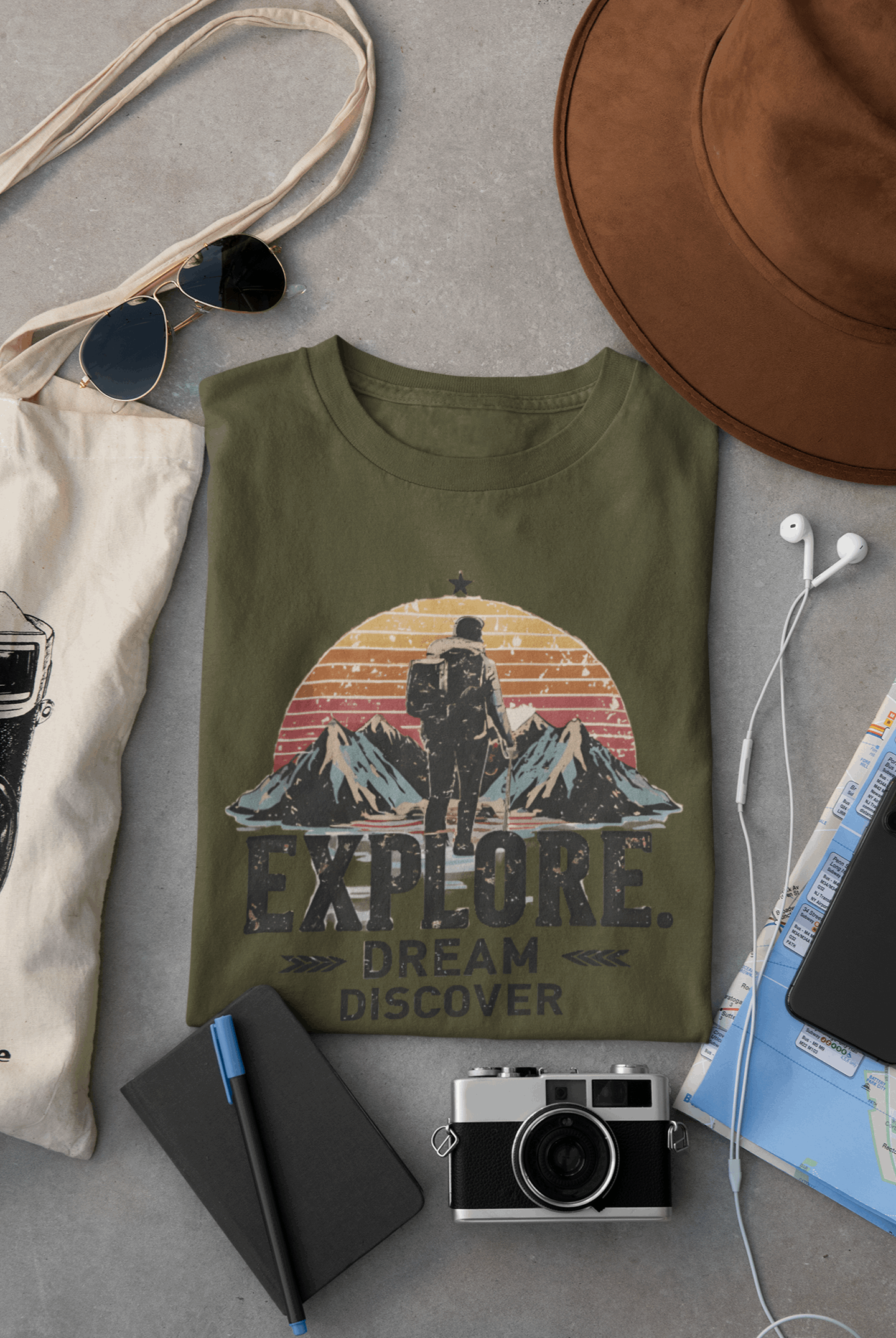 Explorer Men’s Organic Cotton T-Shirt – Sustainable Hiking & Travel Tee