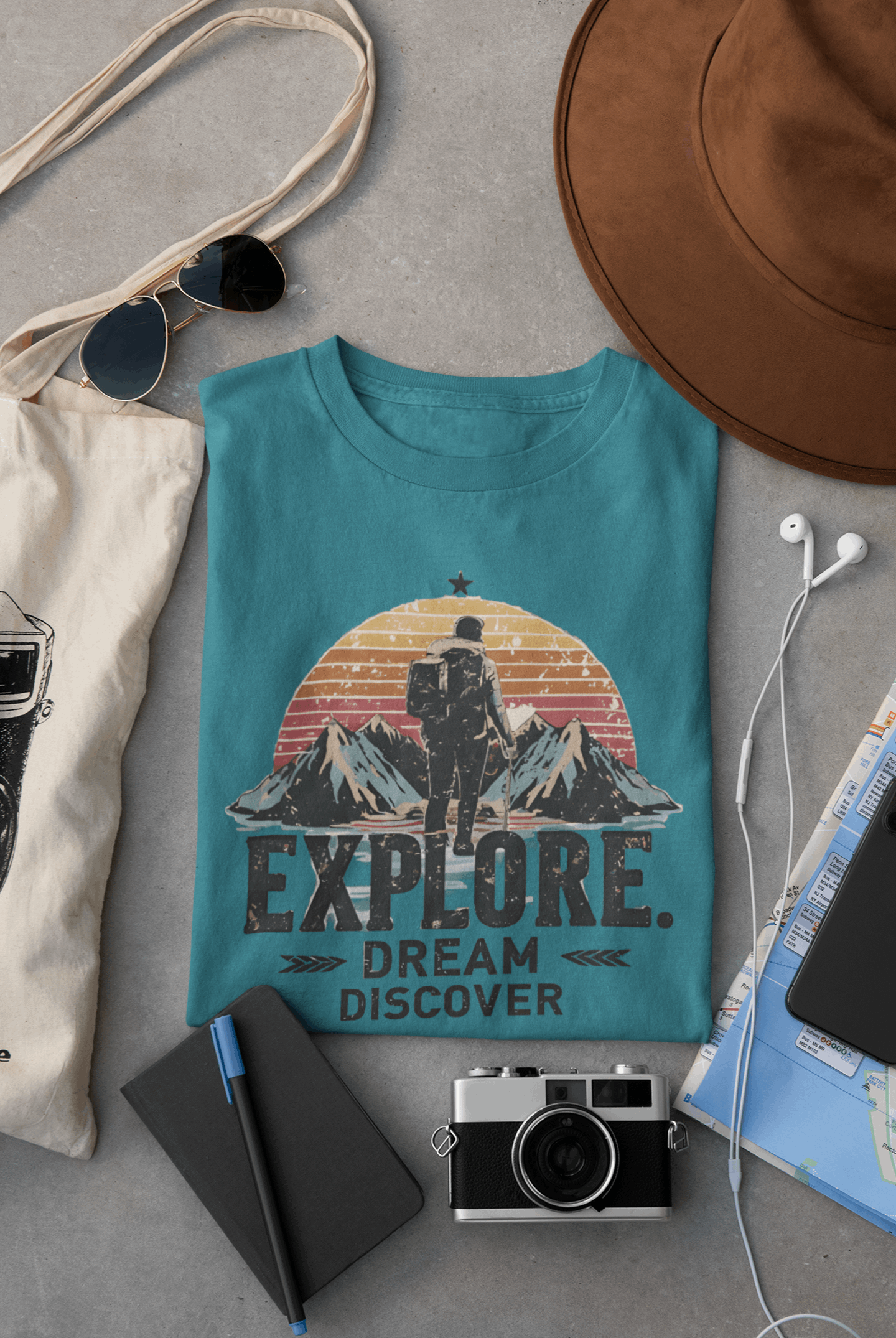 Explorer Men’s Organic Cotton T-Shirt – Sustainable Hiking & Travel Tee