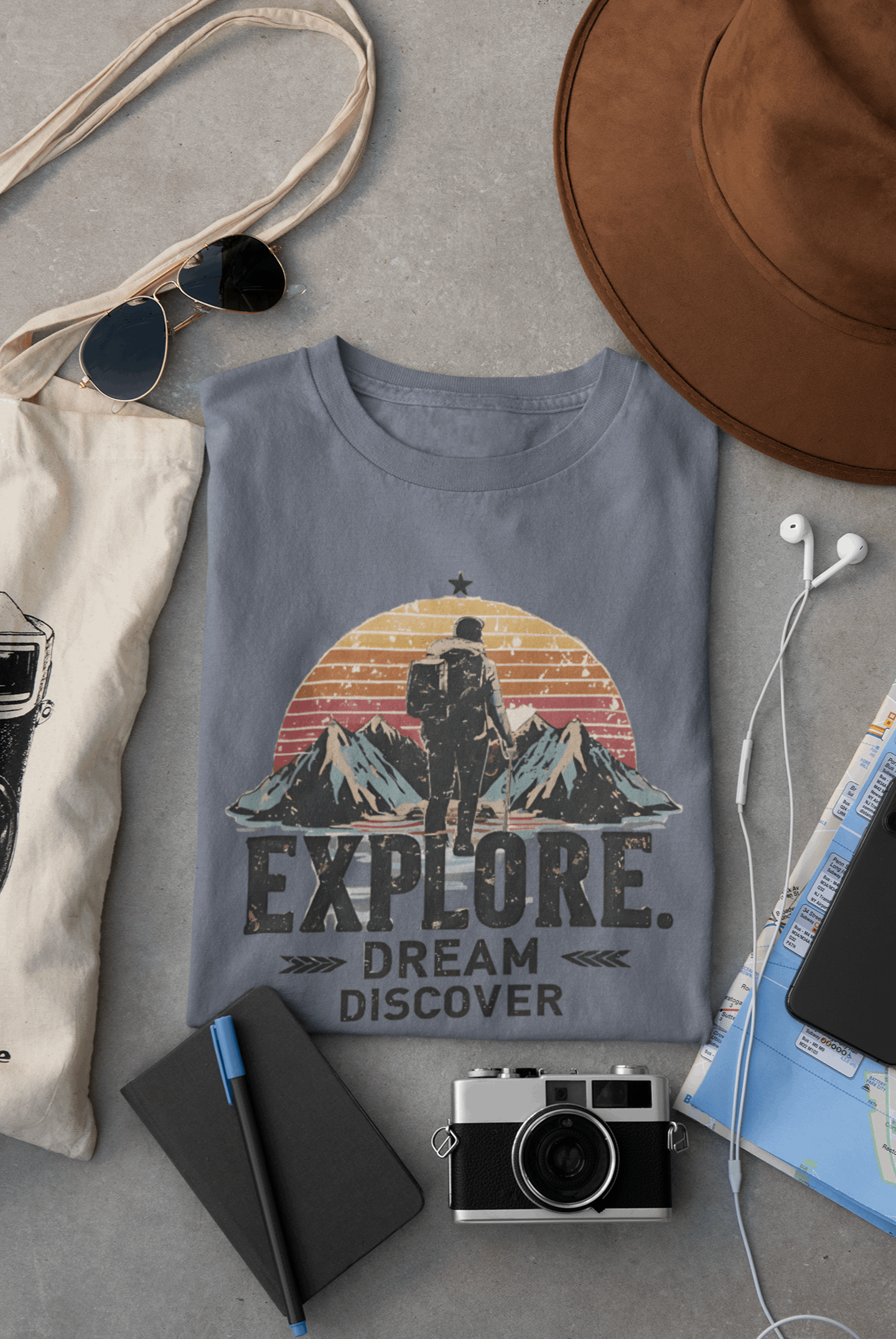Explorer Men’s Organic Cotton T-Shirt – Sustainable Hiking & Travel Tee