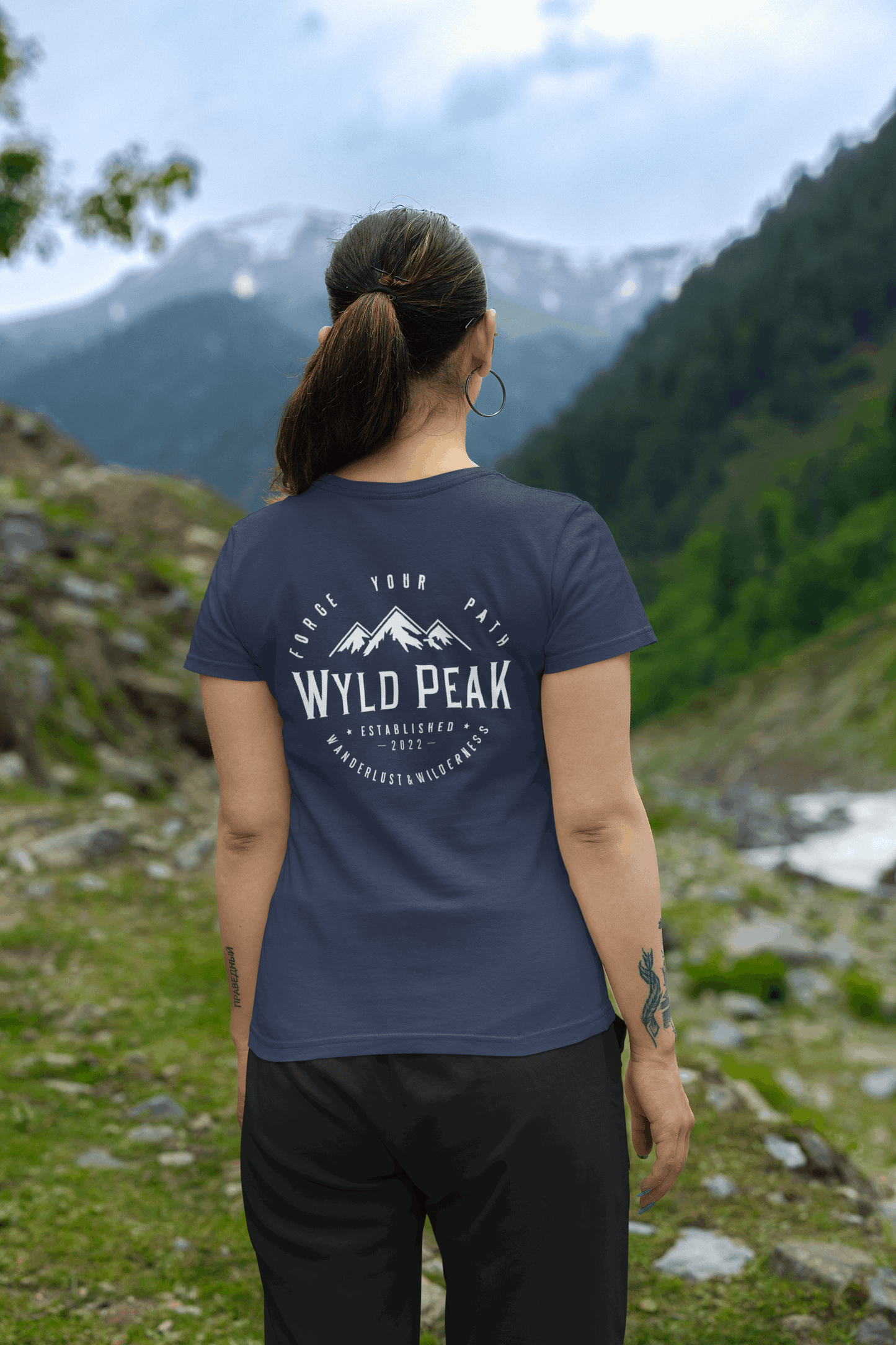 Classic Women's Organic Cotton T-Shirt – Soft & Sustainable Outdoor Tee