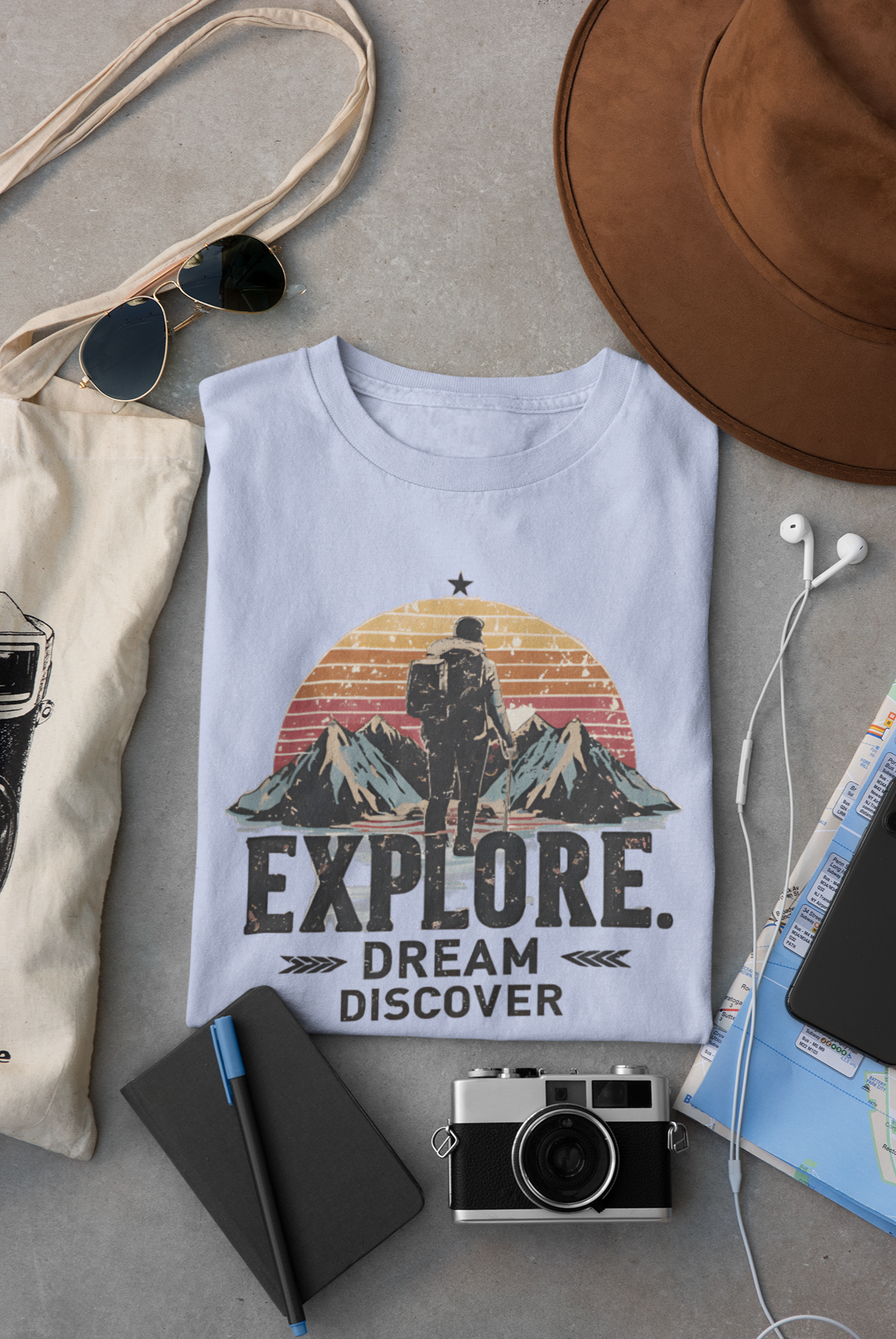 Explorer Men’s Organic Cotton T-Shirt – Sustainable Hiking & Travel Tee